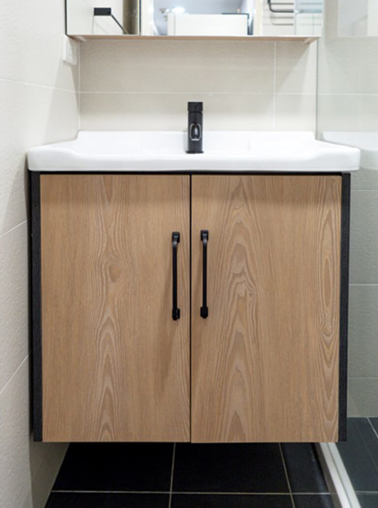 開箱-老浴室翻新、乾濕分離、淋浴拉門分享
